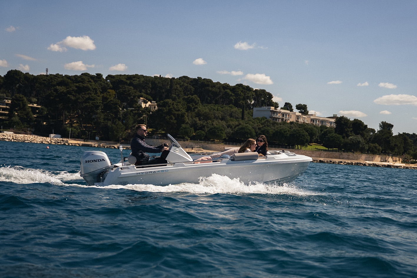 Hydra 450 Model - Family